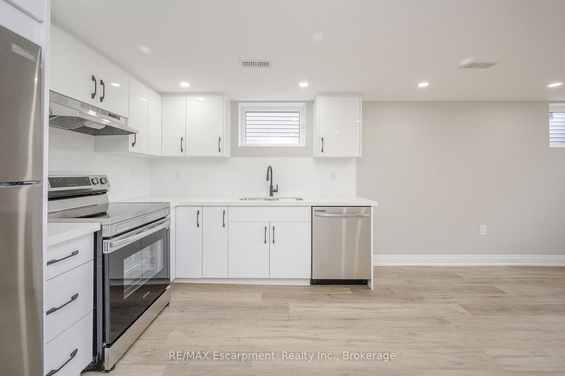 Photo 10 of Unit LOWER UNIT, 144 East 44th Street, Hamilton, Hampton Heights — HOMEH