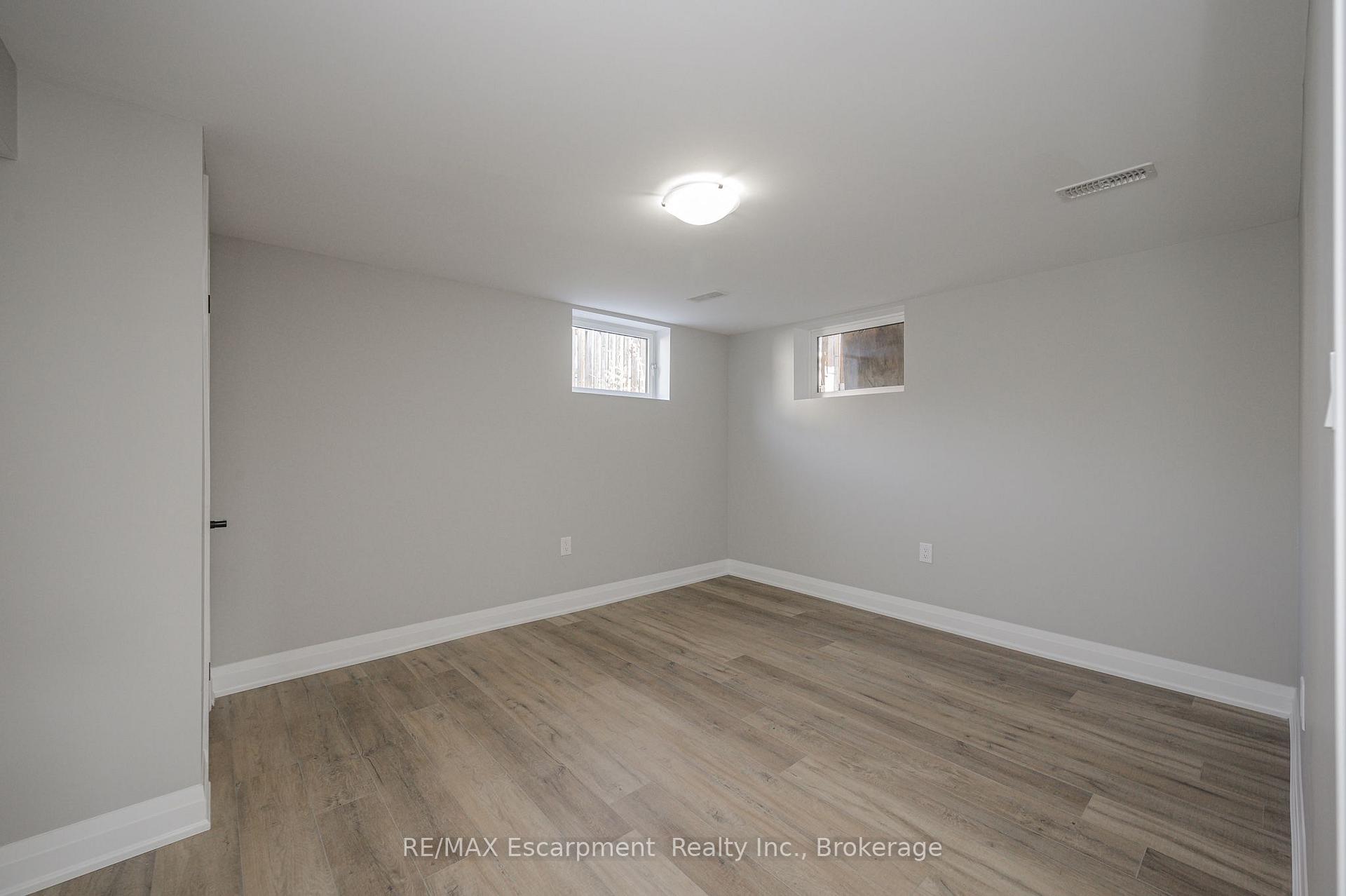 Photo 14 of Unit LOWER UNIT, 144 East 44th Street, Hamilton, Hampton Heights — HOMEH