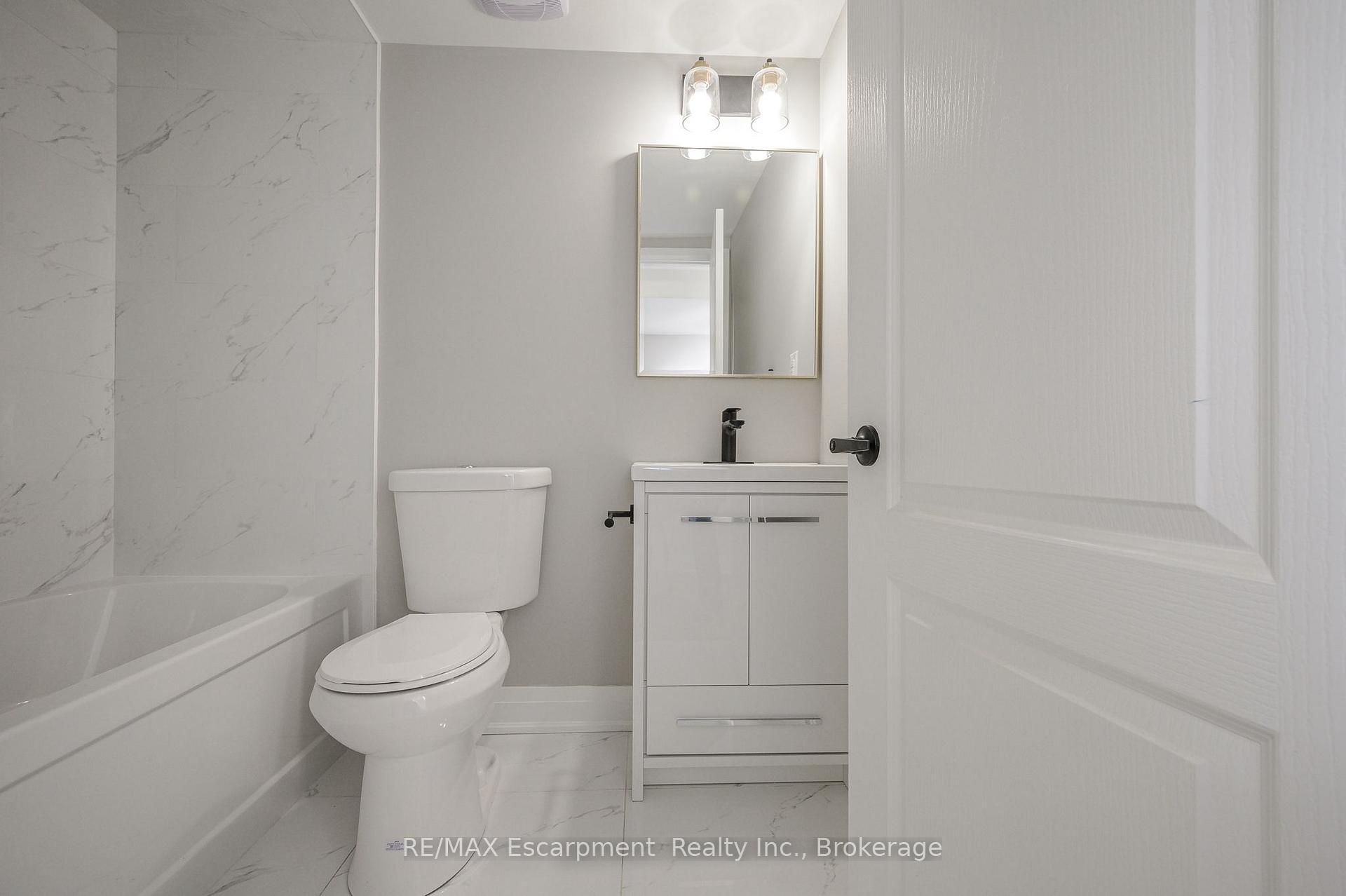 Photo 17 of Unit LOWER UNIT, 144 East 44th Street, Hamilton, Hampton Heights — HOMEH