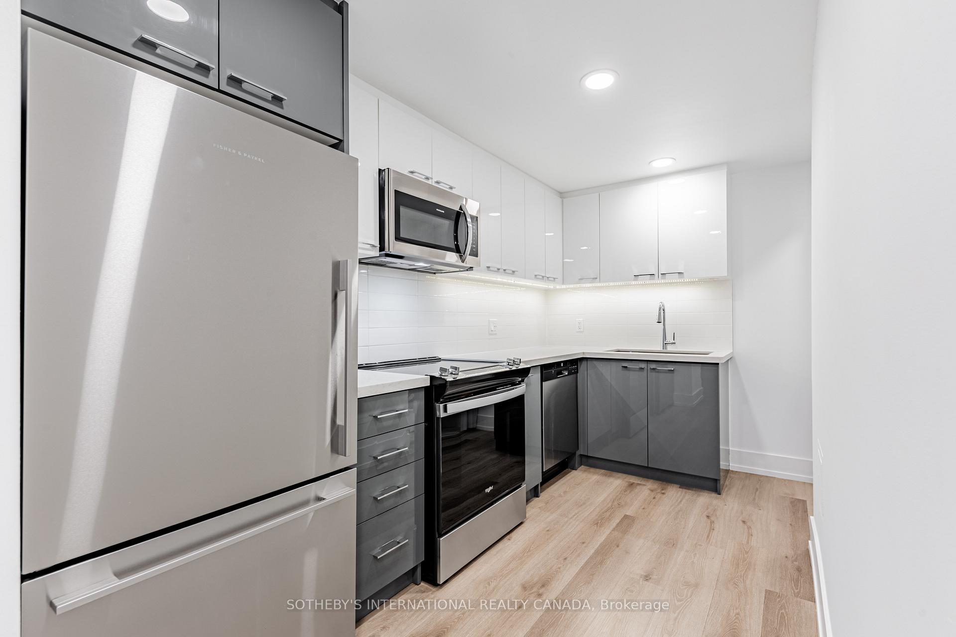 Photo 3 of Unit N2106, 201 Sherbourne Street, Toronto, Moss Park — HOMEH