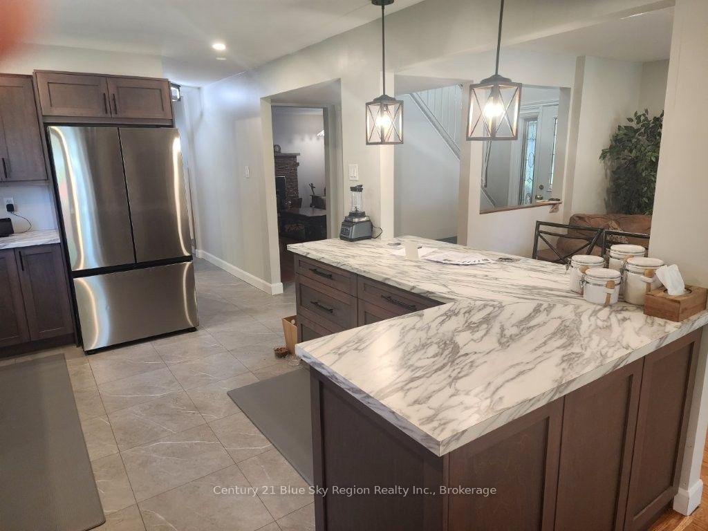 Photo 8 of 14 Birch Street, North Bay, Ferris — HOMEH
