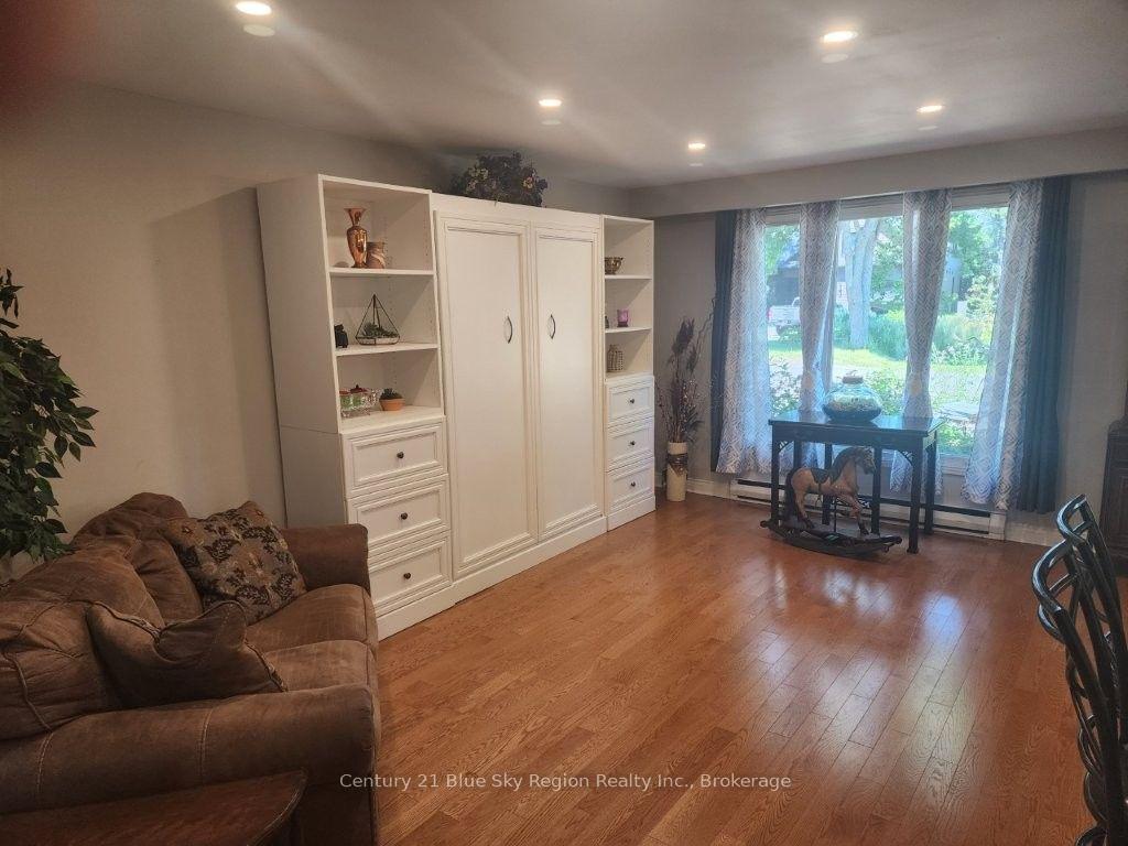 Photo 10 of 14 Birch Street, North Bay, Ferris — HOMEH