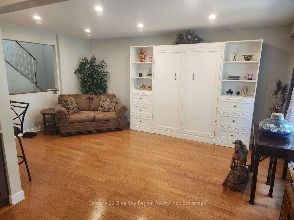 Photo 11 of 14 Birch Street, North Bay, Ferris — HOMEH