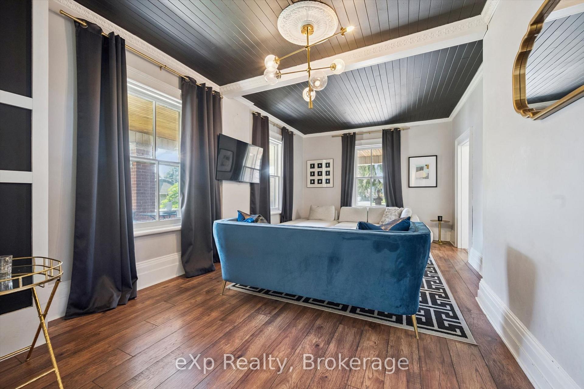 Photo 9 of 650 St David St, North Road, Centre Wellington, Fergus — HOMEH