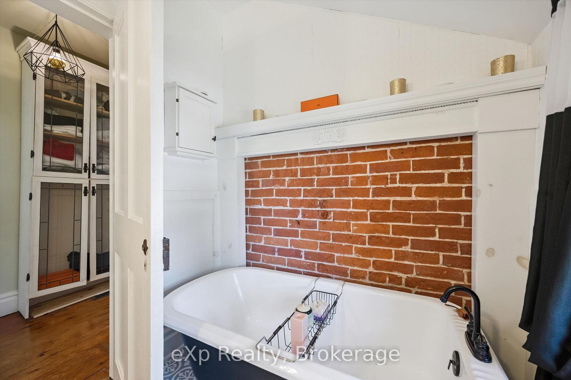 Photo 25 of 650 St David St, North Road, Centre Wellington, Fergus — HOMEH