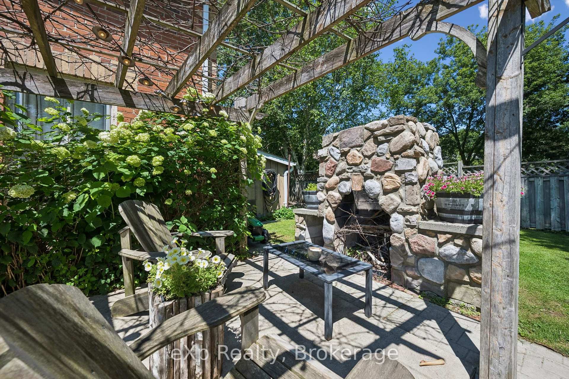 Photo 38 of 650 St David St, North Road, Centre Wellington, Fergus — HOMEH