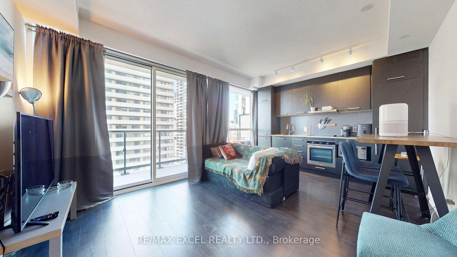 Photo 4 of Unit 2507, 87 Peter Street, Toronto, Waterfront Communities — HOMEH