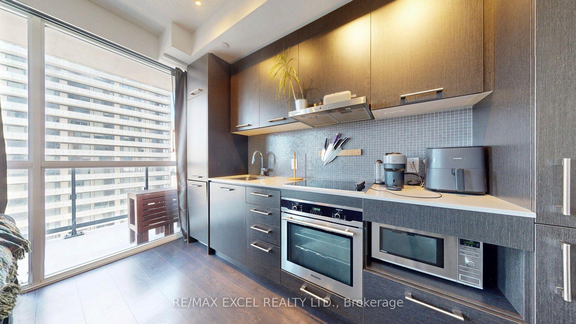 Photo 7 of Unit 2507, 87 Peter Street, Toronto, Waterfront Communities — HOMEH