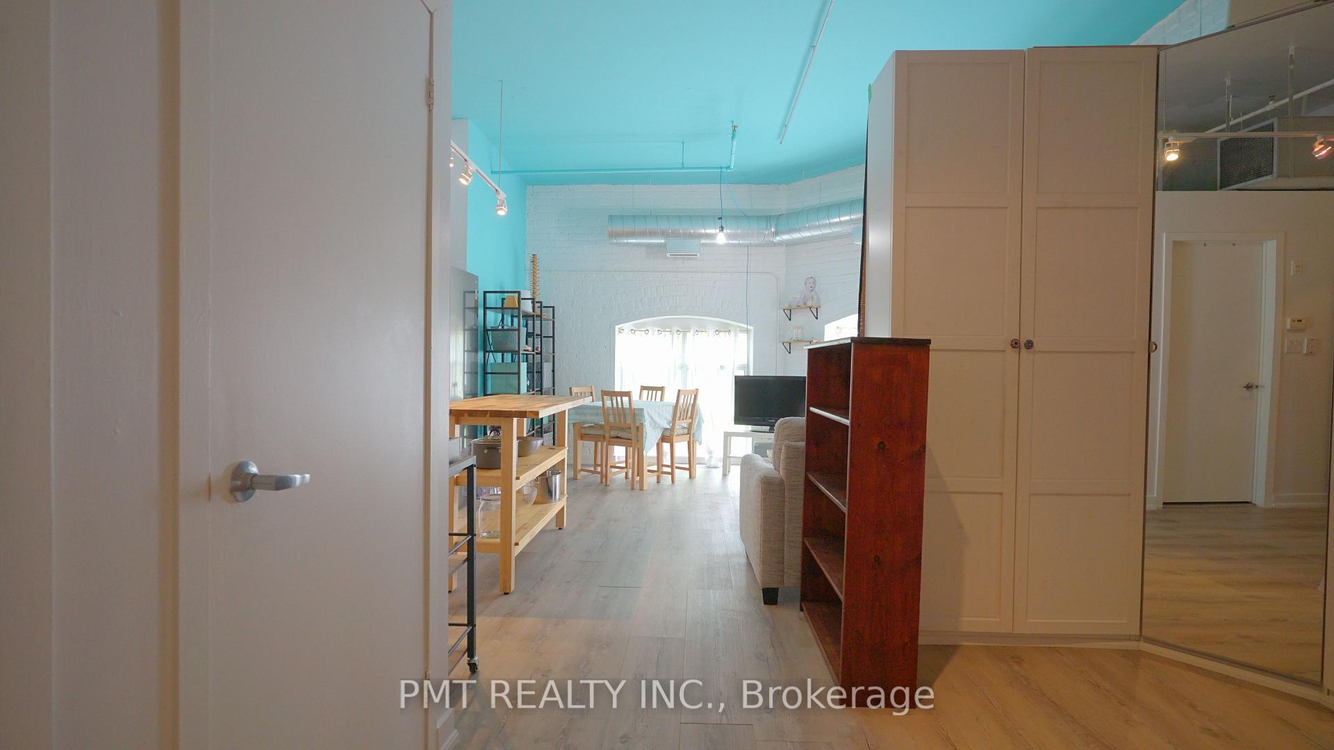 Photo 4 of Unit 124, 284 St Helens Avenue, Toronto, Dufferin Grove — HOMEH