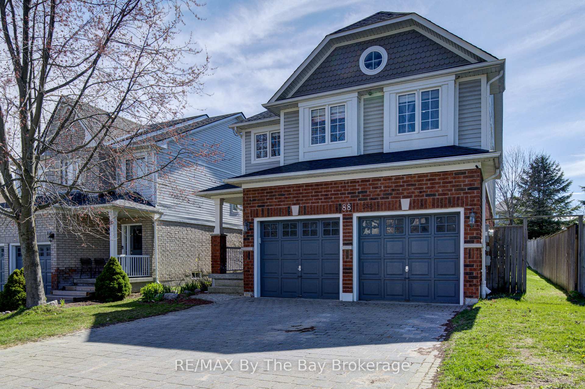 Photo 2 of 88 Wesley Avenue, Wasaga Beach — HOMEH