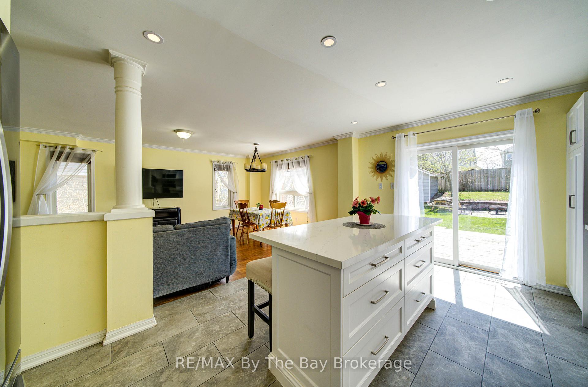 Photo 13 of 88 Wesley Avenue, Wasaga Beach — HOMEH