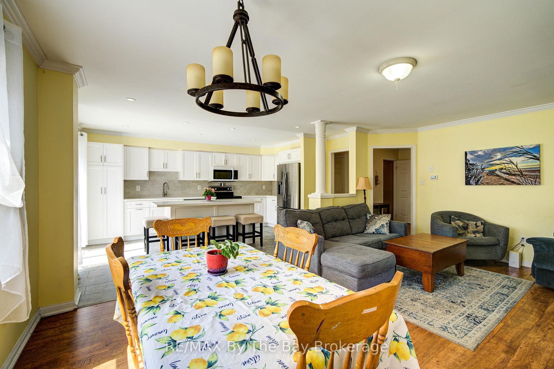 Photo 14 of 88 Wesley Avenue, Wasaga Beach — HOMEH