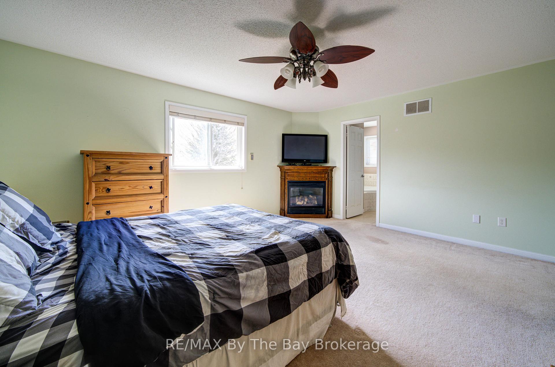 Photo 20 of 88 Wesley Avenue, Wasaga Beach — HOMEH