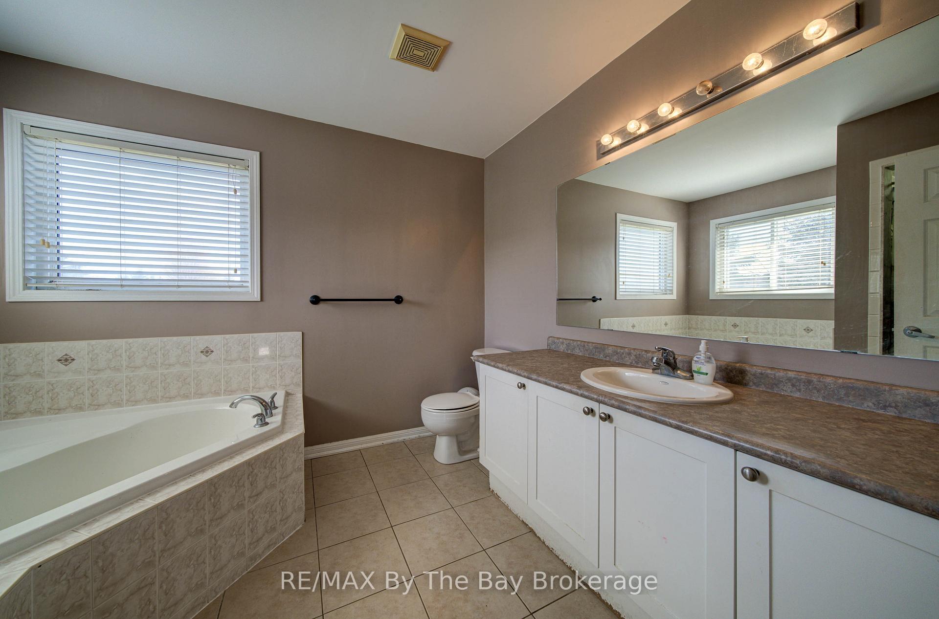 Photo 22 of 88 Wesley Avenue, Wasaga Beach — HOMEH