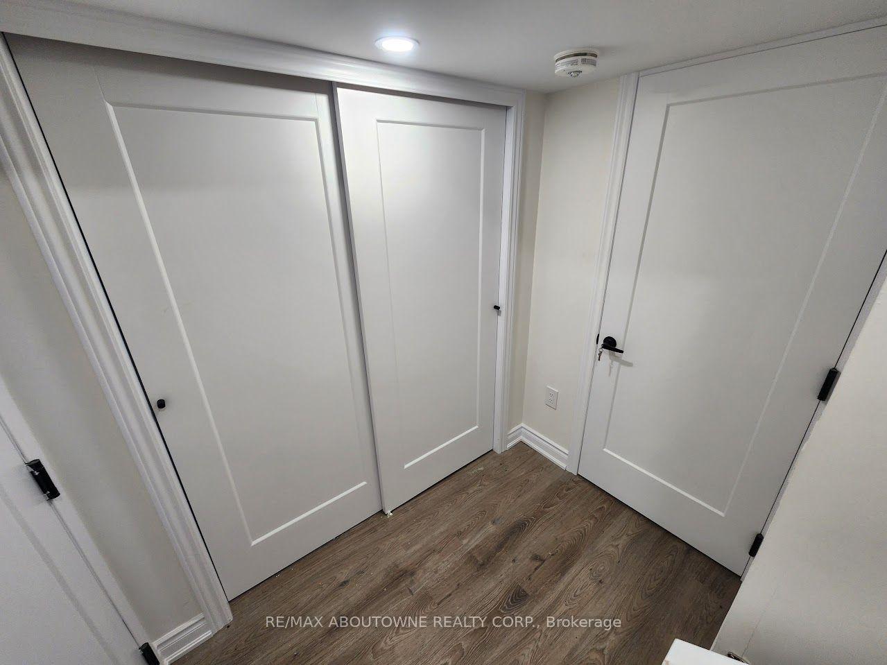 Photo 6 of Unit Lower, 203 Rockledge Drive, Hamilton, Rural Glanbrook — HOMEH
