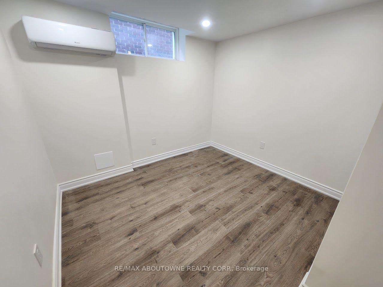 Photo 18 of Unit Lower, 203 Rockledge Drive, Hamilton, Rural Glanbrook — HOMEH