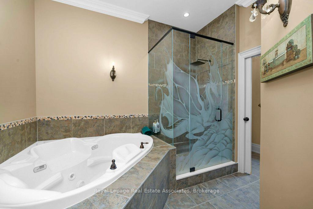 Photo 16 of 46 Scott Street, Brampton, Downtown Brampton — HOMEH