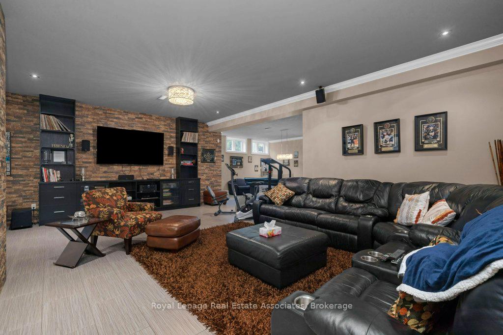 Photo 23 of 46 Scott Street, Brampton, Downtown Brampton — HOMEH