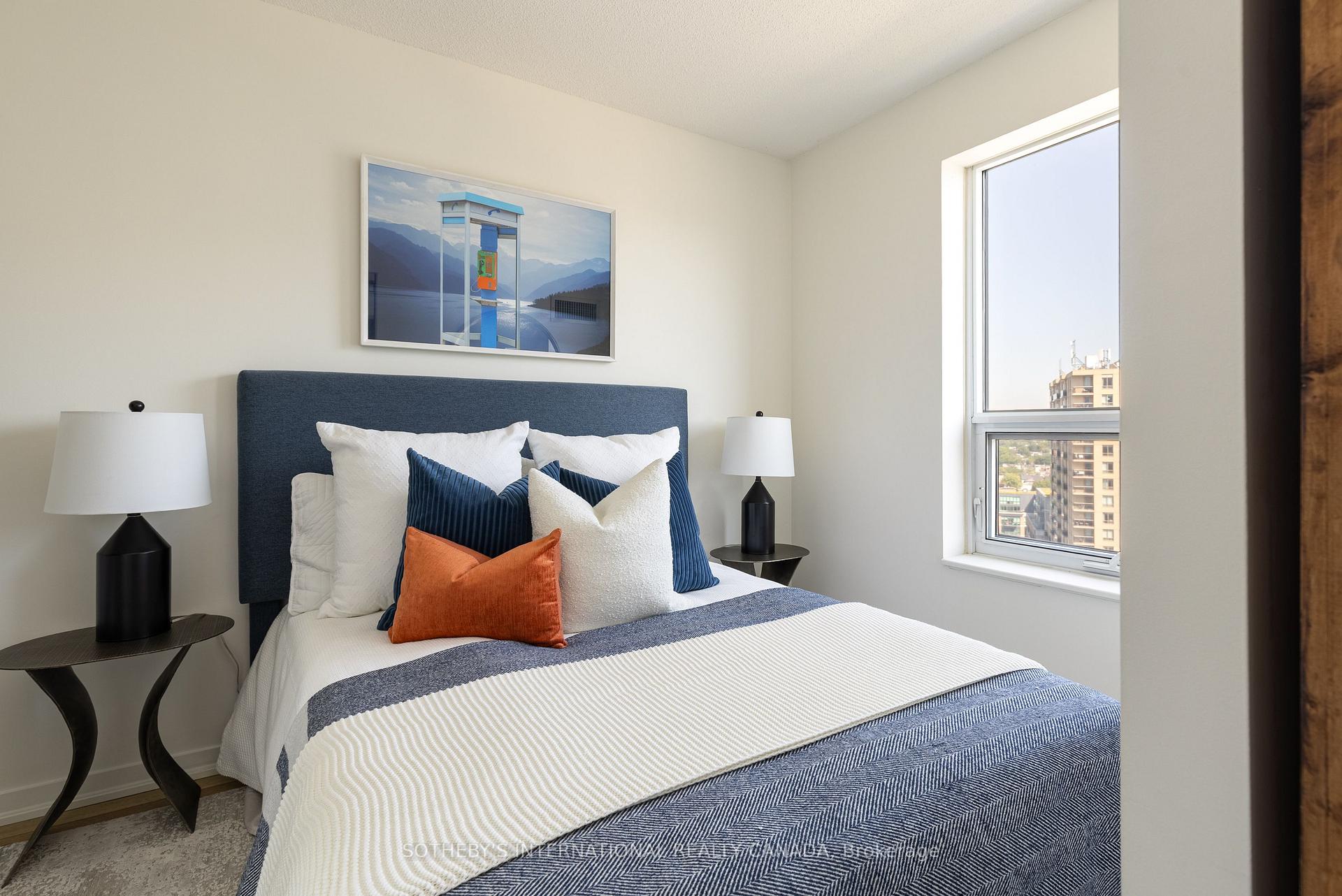 Photo 4 of Unit 1619, 38 Joe Shuster Way, Toronto, South Parkdale — HOMEH
