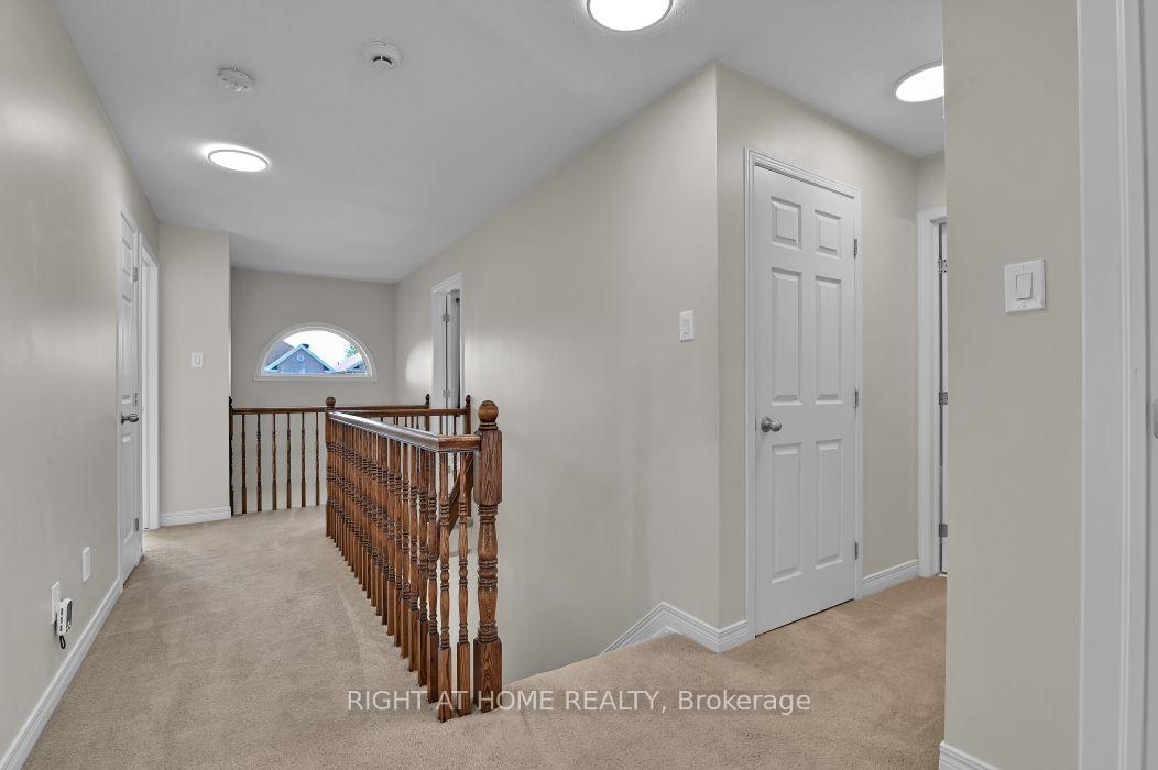 Photo 16 of 196 Lamplighters Drive, Ottawa, Barrhaven - Cedargrove/Fraserdale — HOMEH