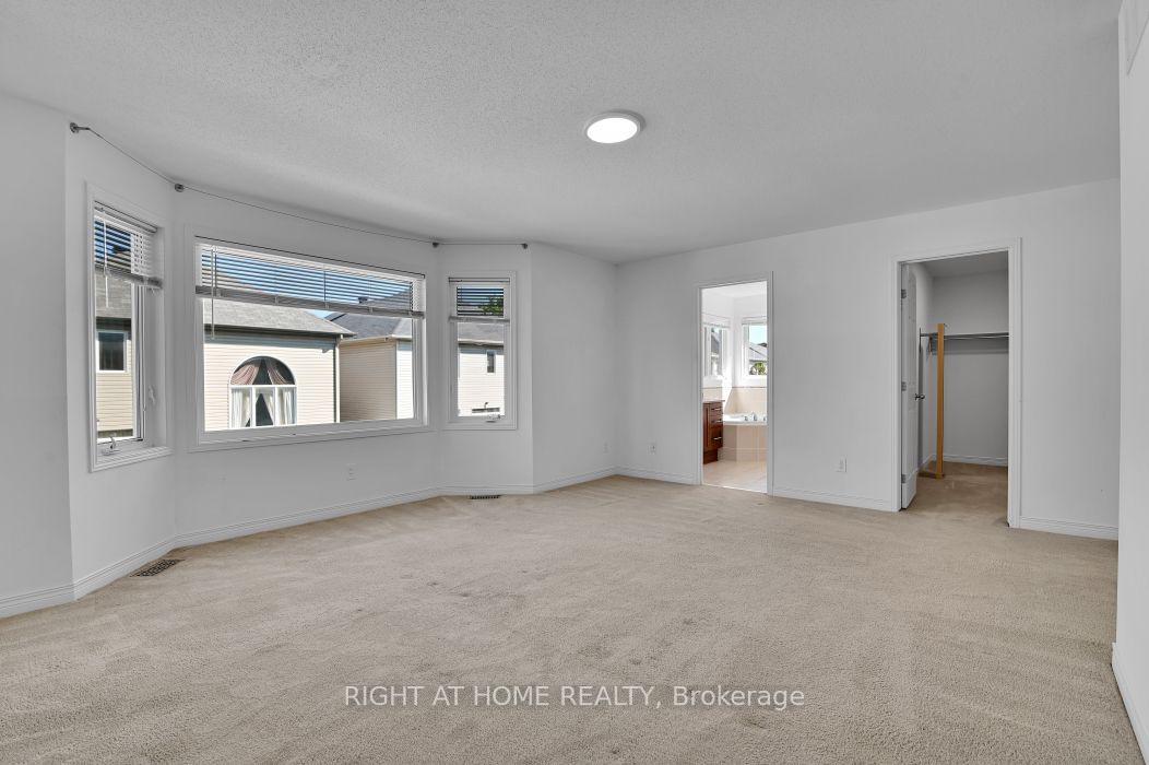 Photo 18 of 196 Lamplighters Drive, Ottawa, Barrhaven - Cedargrove/Fraserdale — HOMEH