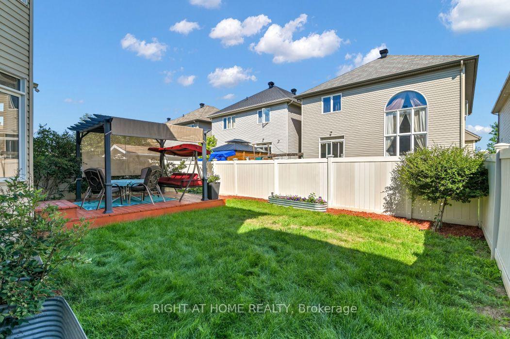 Photo 26 of 196 Lamplighters Drive, Ottawa, Barrhaven - Cedargrove/Fraserdale — HOMEH