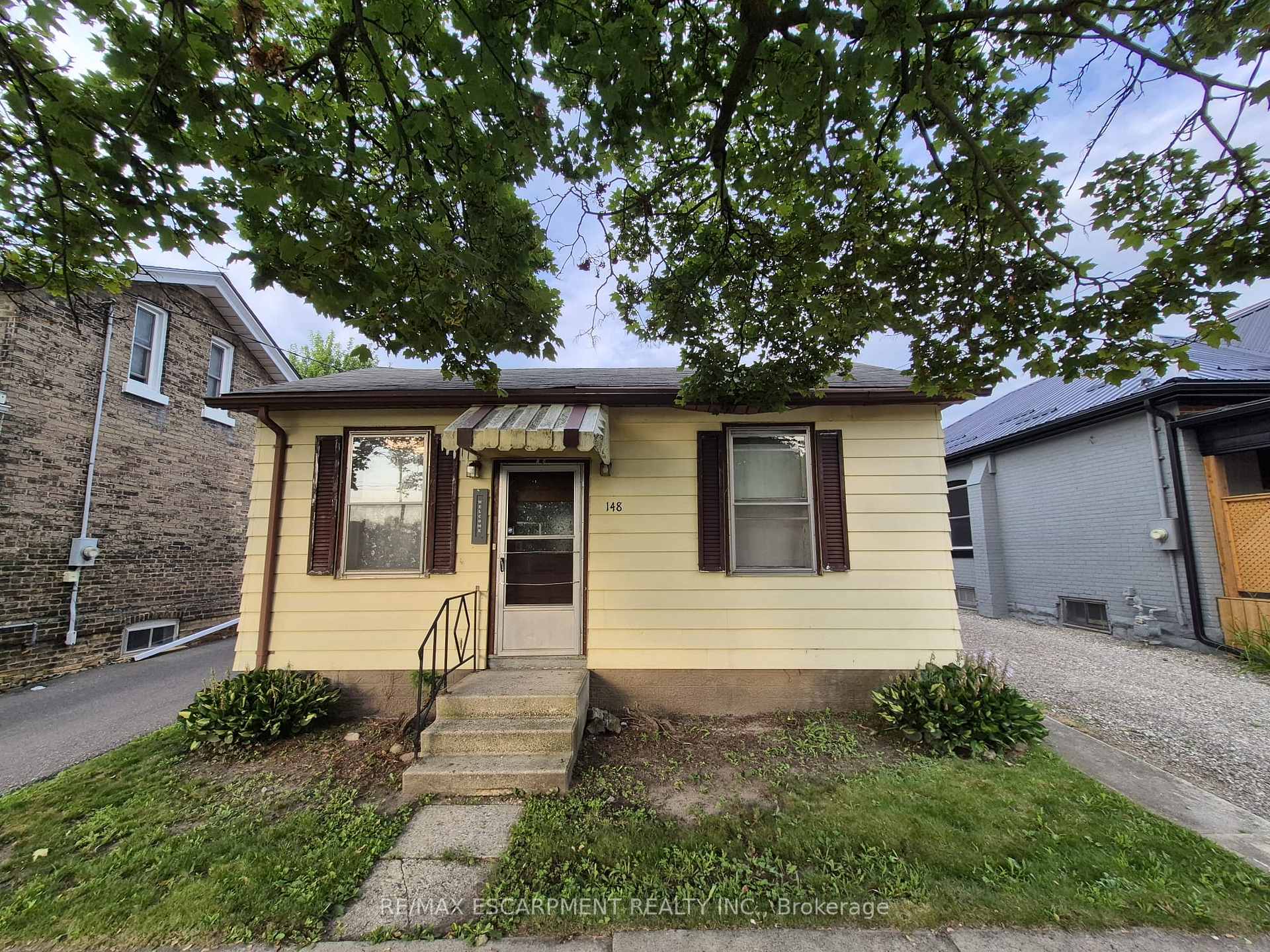 Photo 1 of 148 Pearl Street, Brantford, North Ward — HOMEH