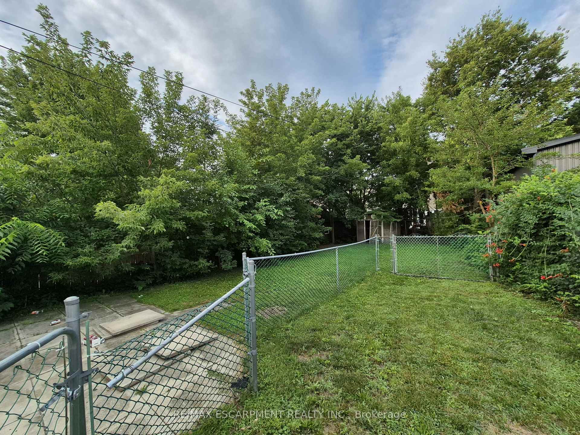 Photo 22 of 148 Pearl Street, Brantford, North Ward — HOMEH
