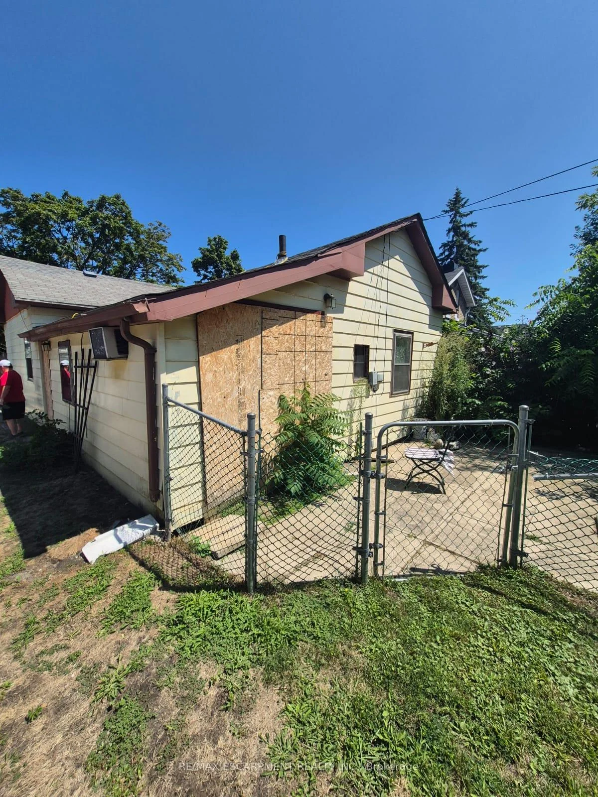 Photo 8 of 148 Pearl Street, Brantford, North Ward — HOMEH