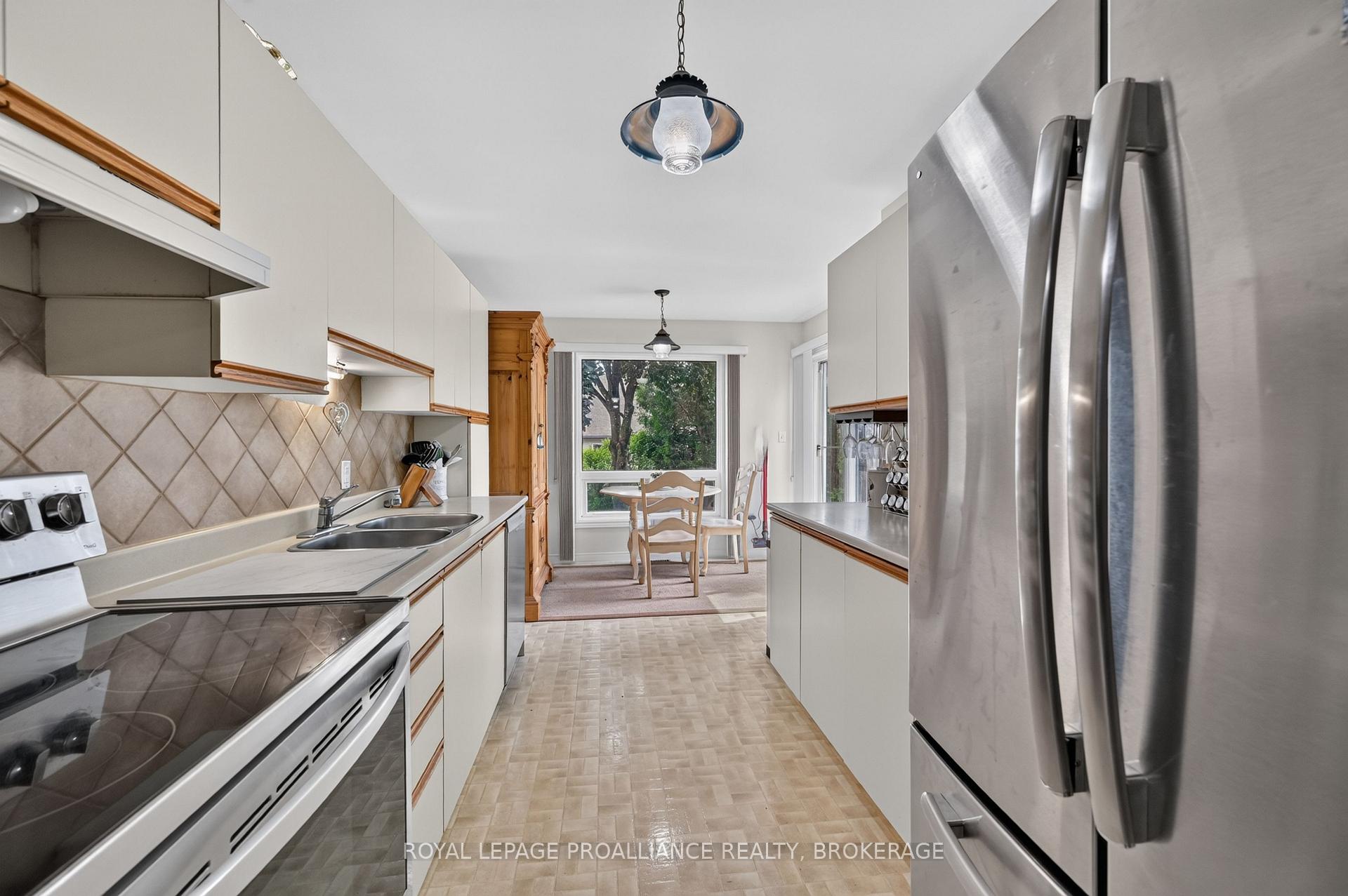 Photo 10 of 393 Malabar Drive, Kingston, East Gardiners Rd — HOMEH
