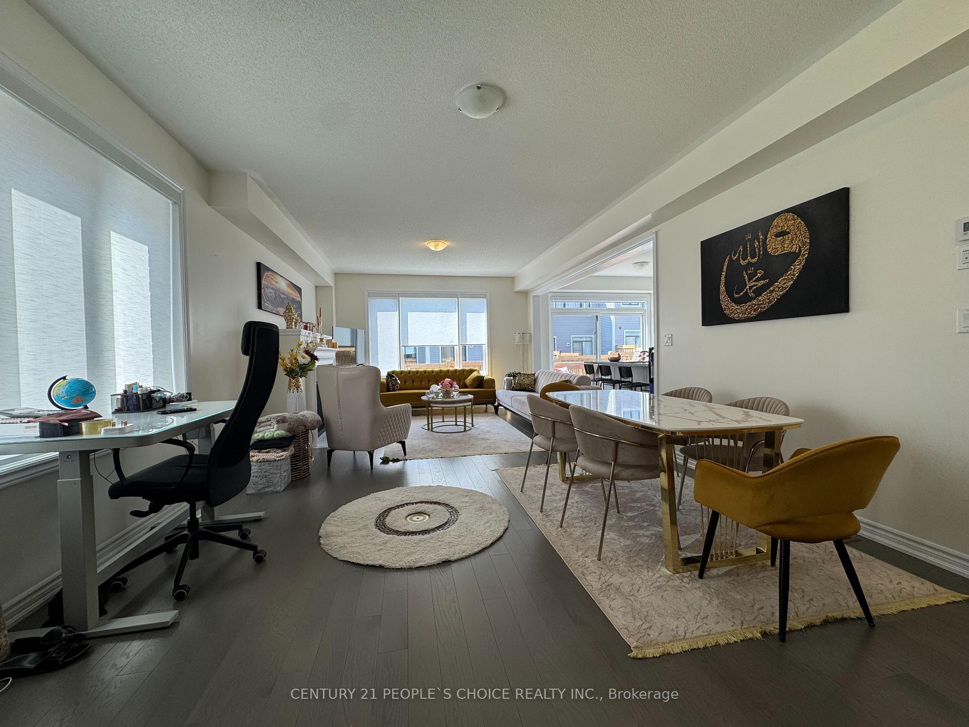 Photo 5 of 61 Valleybrook Road, Barrie, Rural Barrie Southeast — HOMEH
