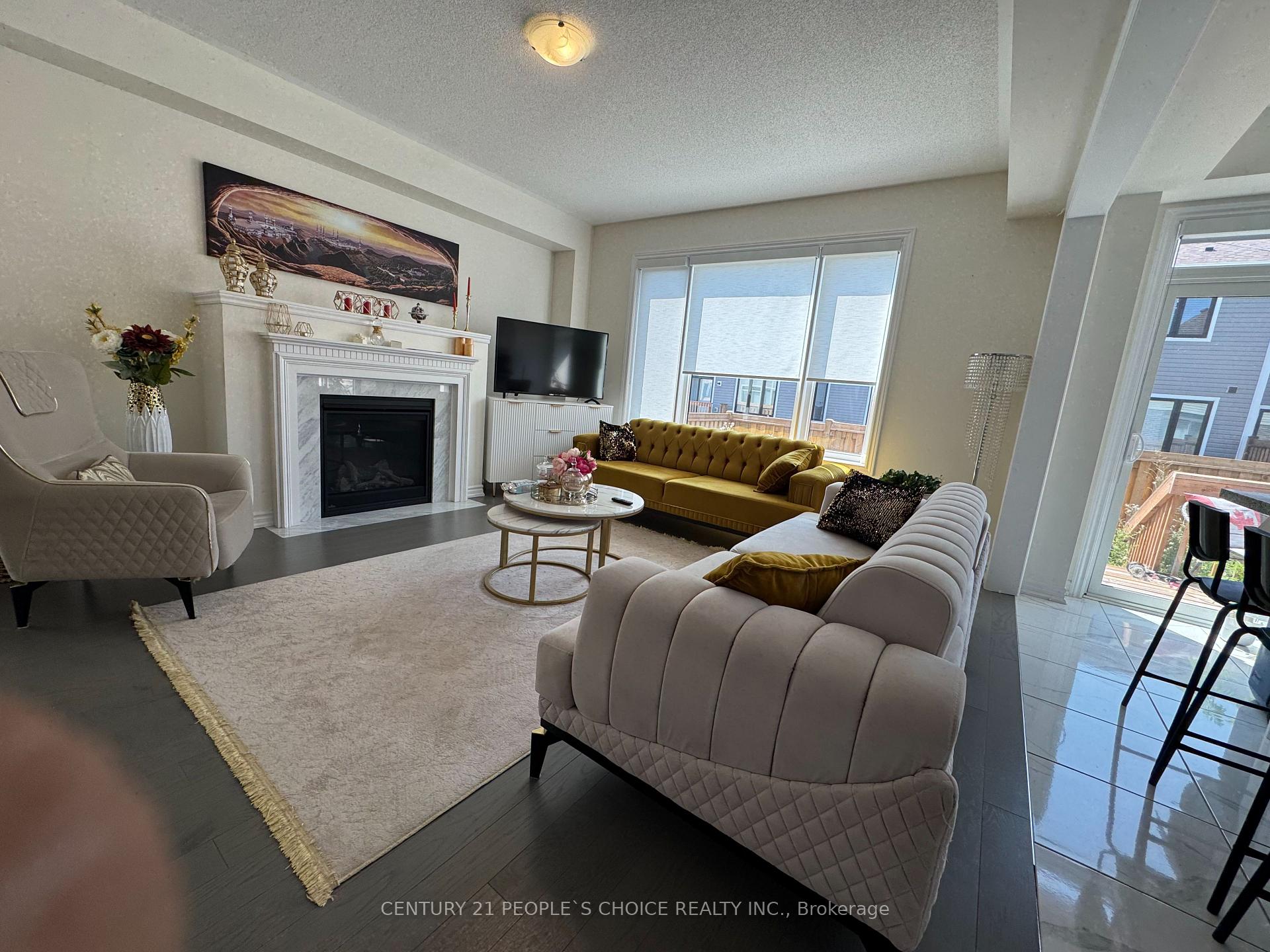 Photo 6 of 61 Valleybrook Road, Barrie, Rural Barrie Southeast — HOMEH