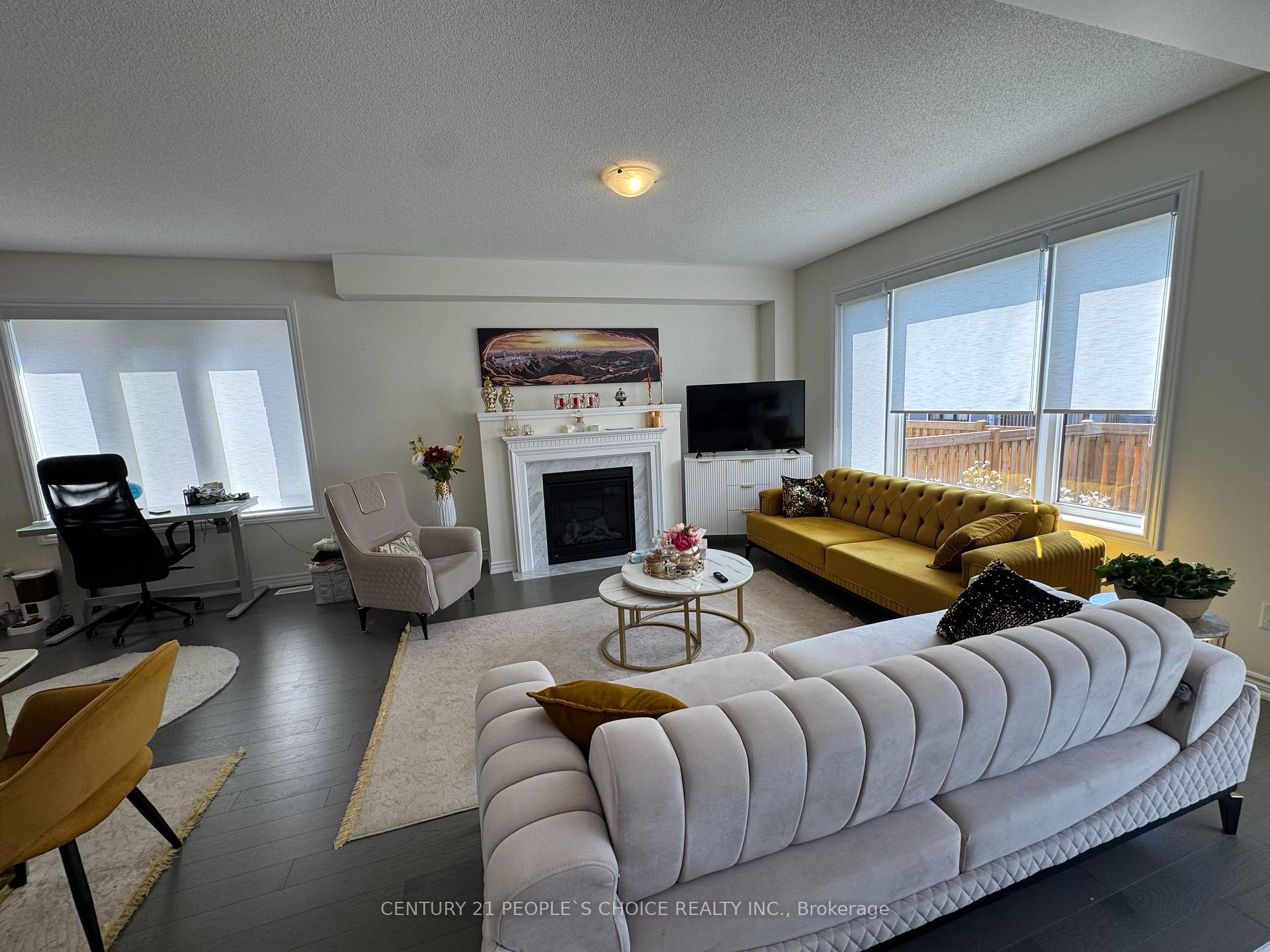 Photo 7 of 61 Valleybrook Road, Barrie, Rural Barrie Southeast — HOMEH