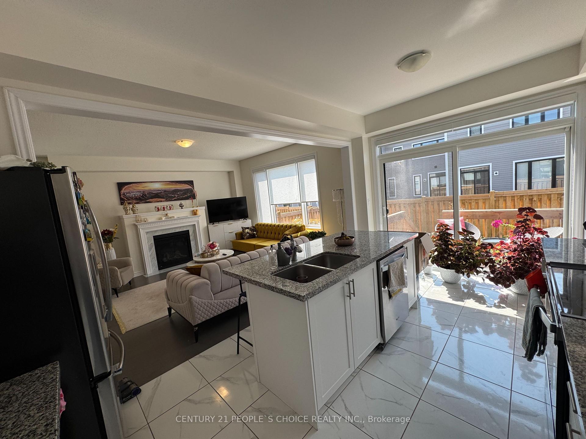 Photo 12 of 61 Valleybrook Road, Barrie, Rural Barrie Southeast — HOMEH