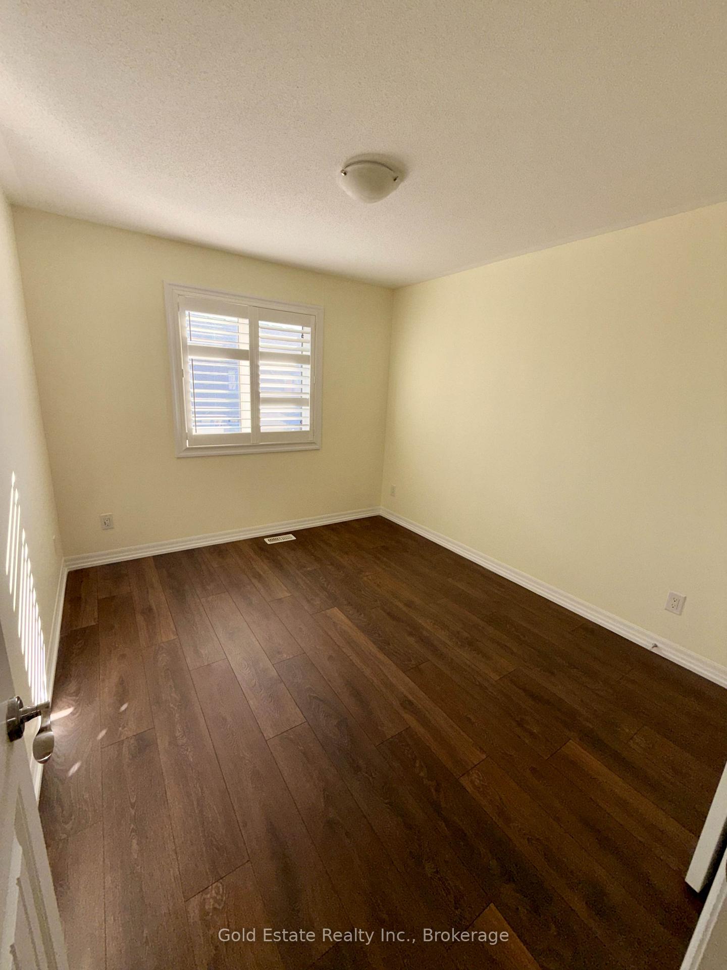 Photo 15 of 120 Hanson Crescent, Milton, Scott — HOMEH