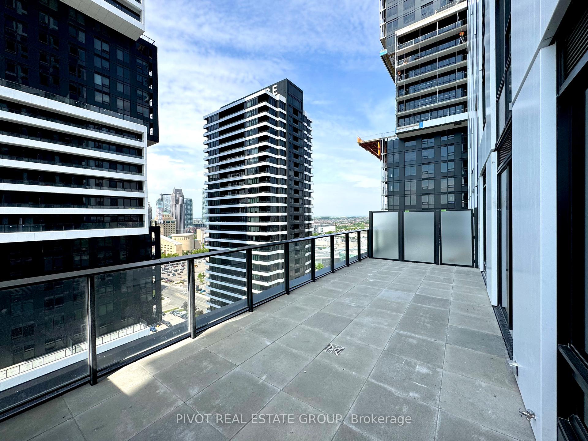 Photo 8 of Unit 1905, 2 Erskine Road, Mississauga, City Centre — HOMEH
