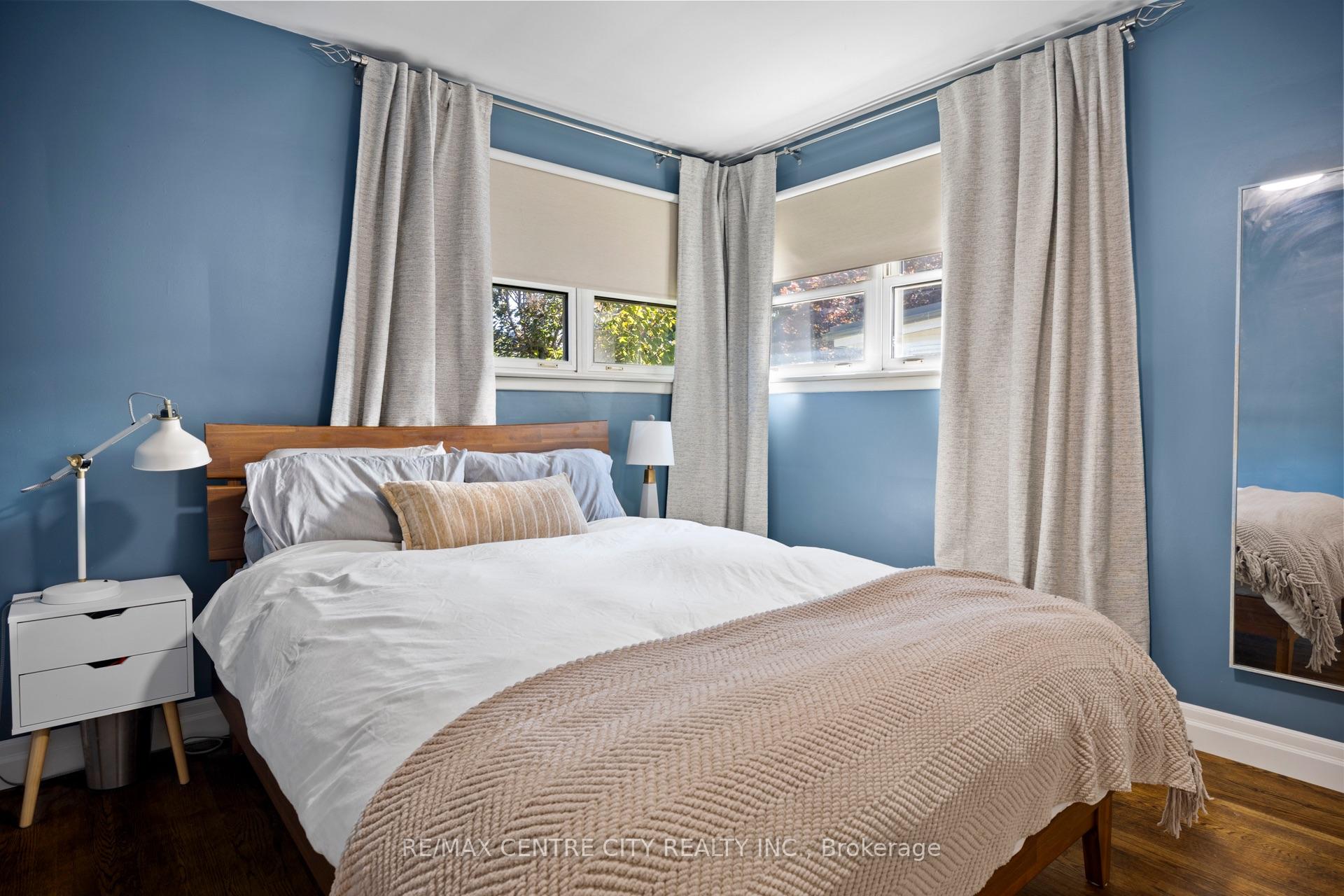 Photo 14 of 21 Spruce Street, St. Thomas — HOMEH