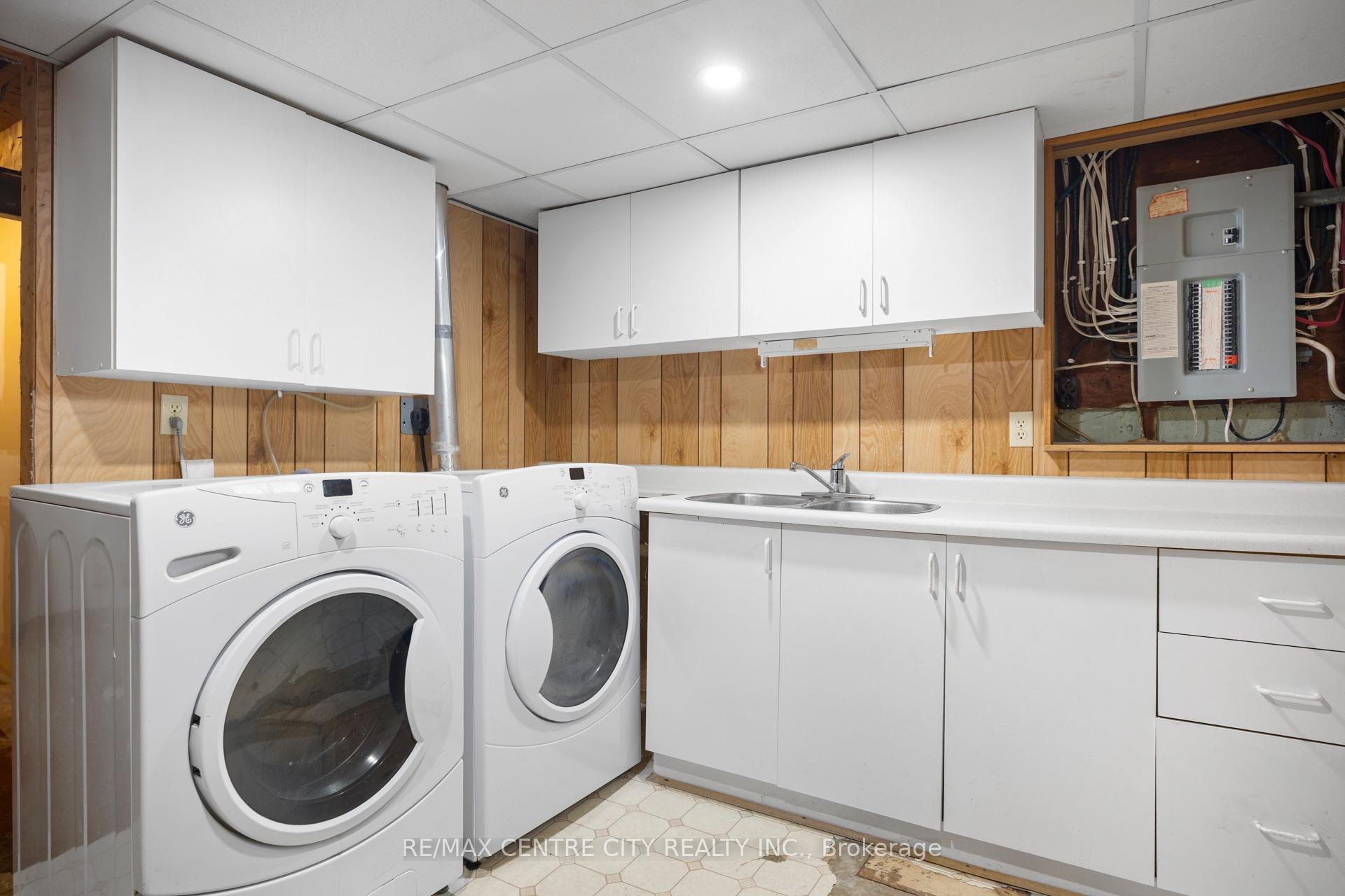 Photo 22 of 21 Spruce Street, St. Thomas — HOMEH