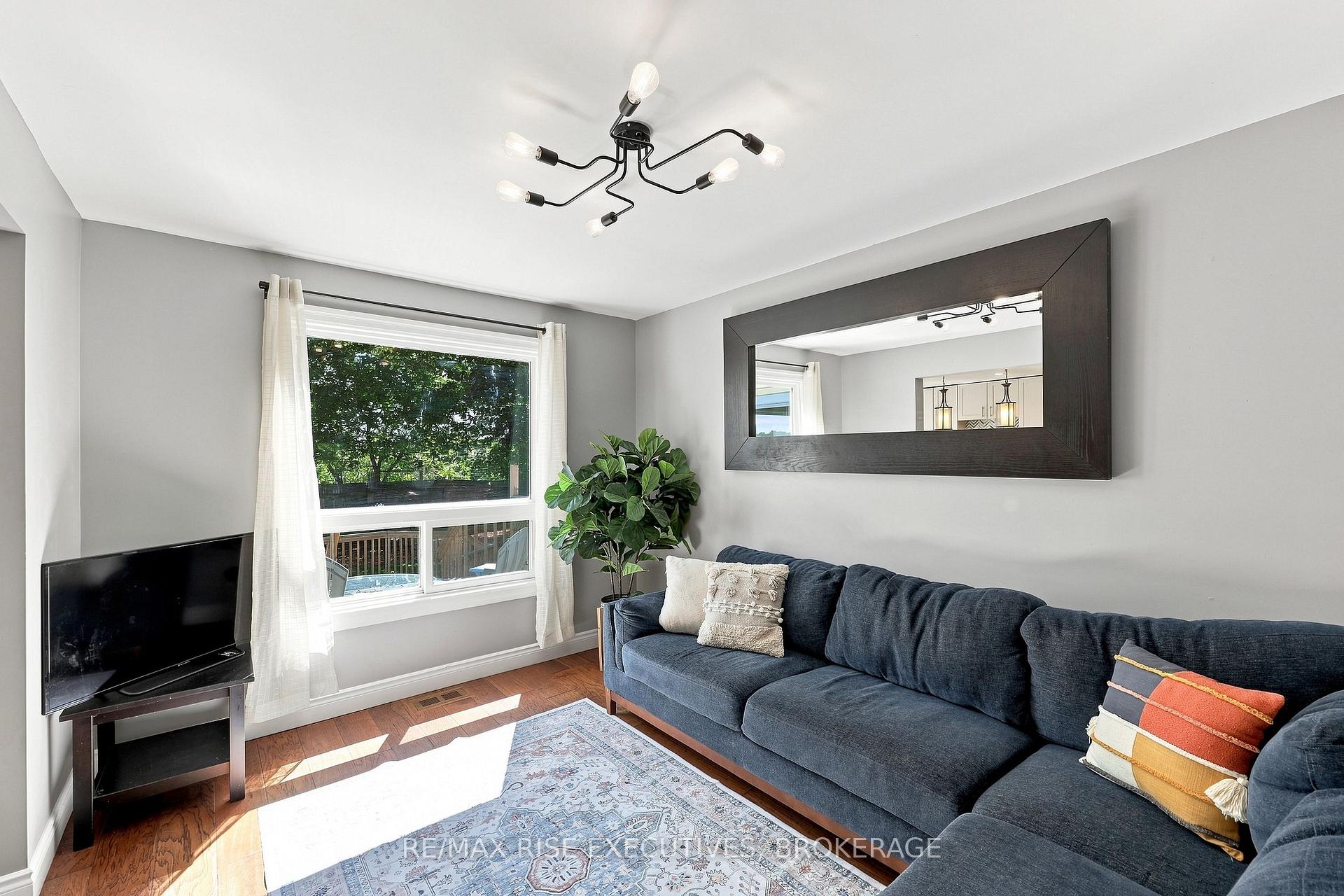 Photo 11 of 1061 Lombardy Street, Kingston, South of Taylor-Kidd Blvd — HOMEH