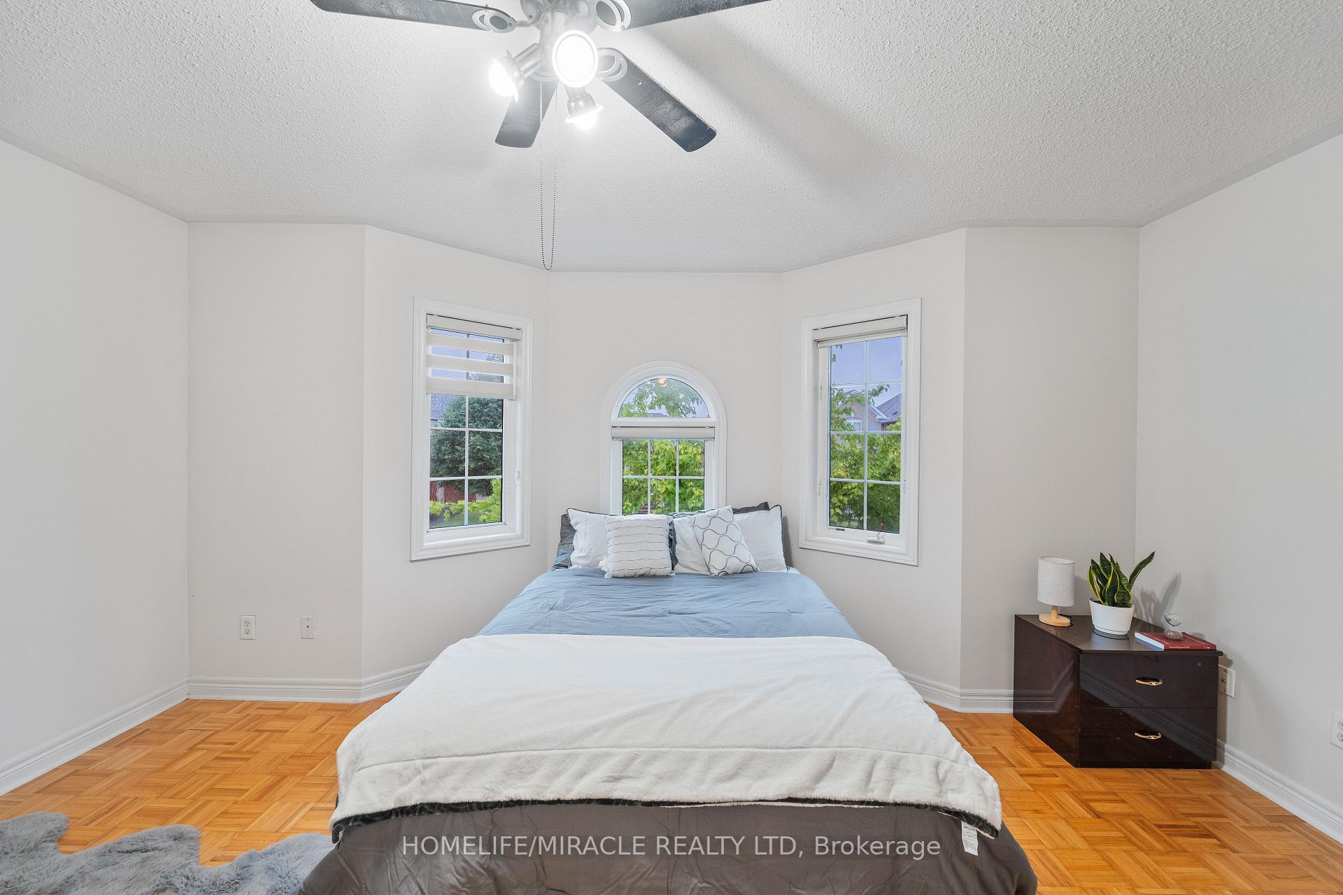 Photo 18 of 324 Edenbrook Hill Drive, Brampton, Fletcher's Meadow — HOMEH