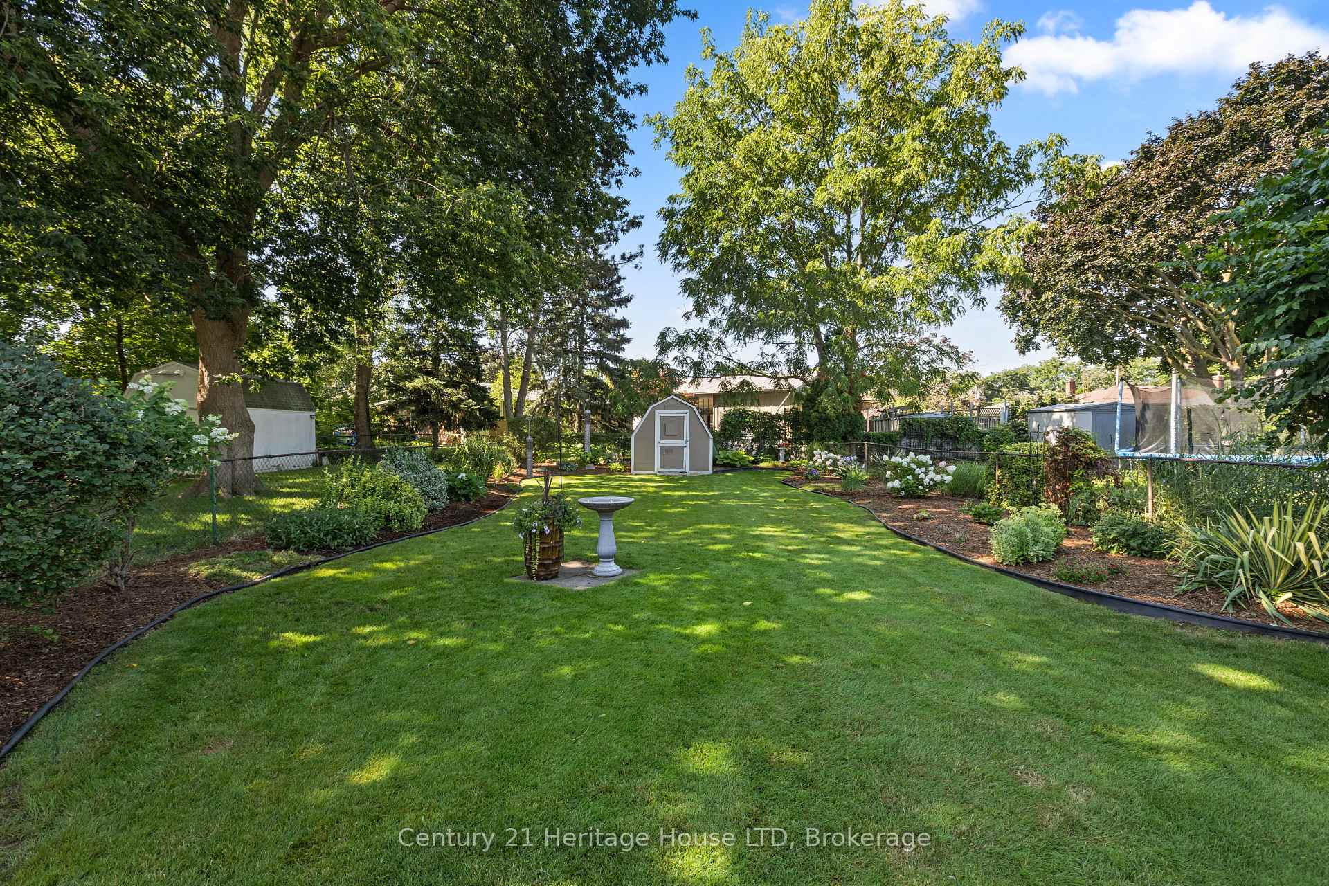 Photo 5 of 20 Cypress Street, St. Catharines, Lakeport — HOMEH