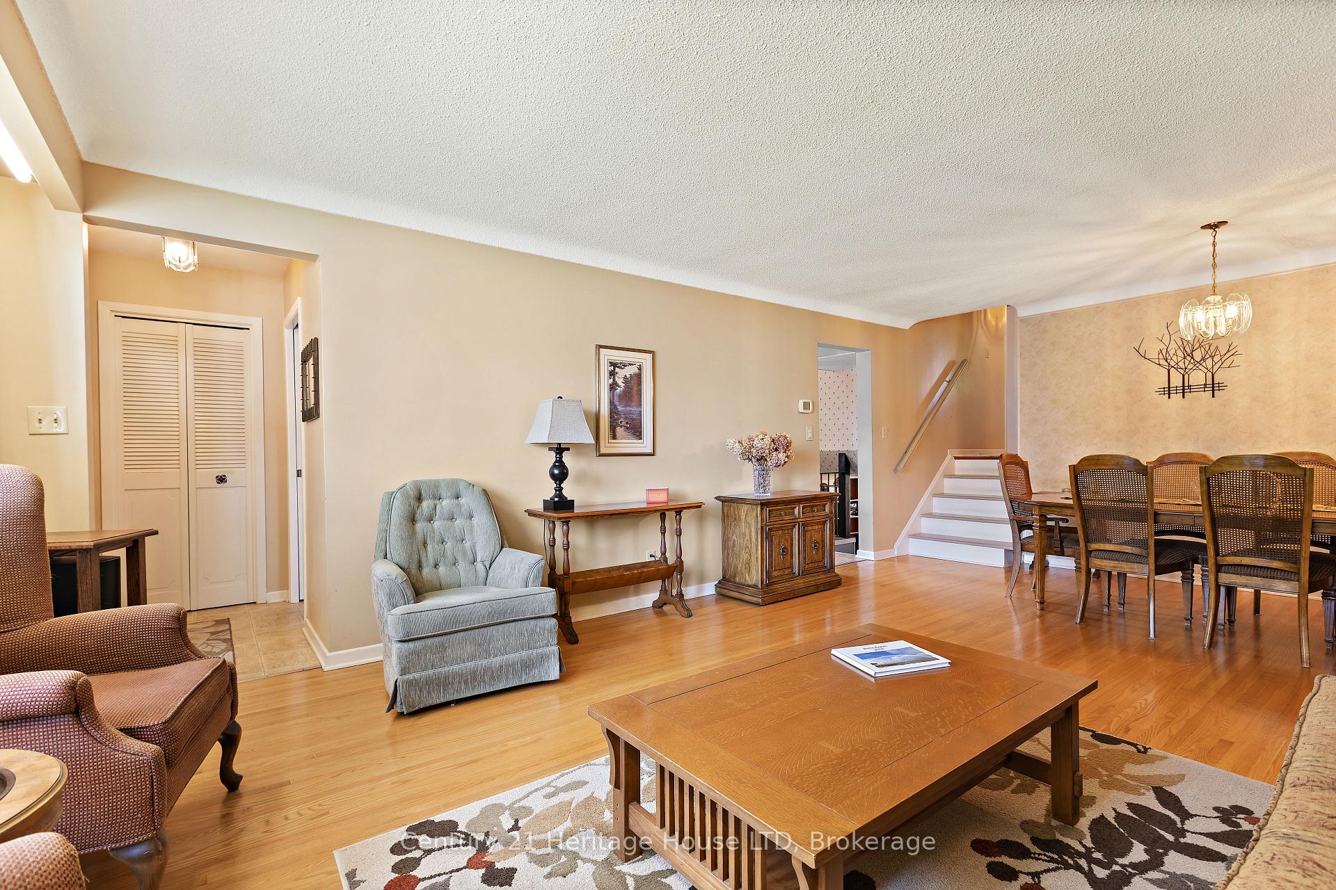 Photo 14 of 20 Cypress Street, St. Catharines, Lakeport — HOMEH