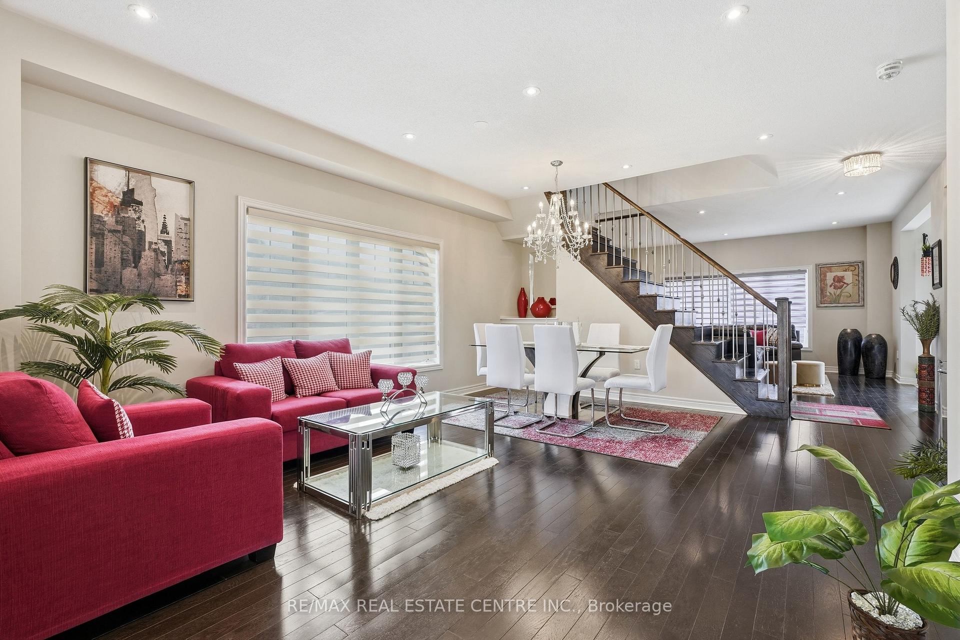 Photo 7 of 135 Watermill Street, Kitchener, Doon South — HOMEH
