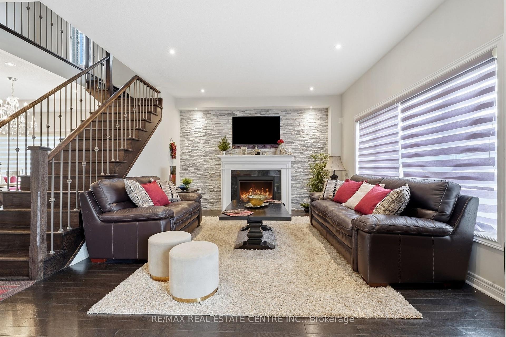 Photo 14 of 135 Watermill Street, Kitchener, Doon South — HOMEH