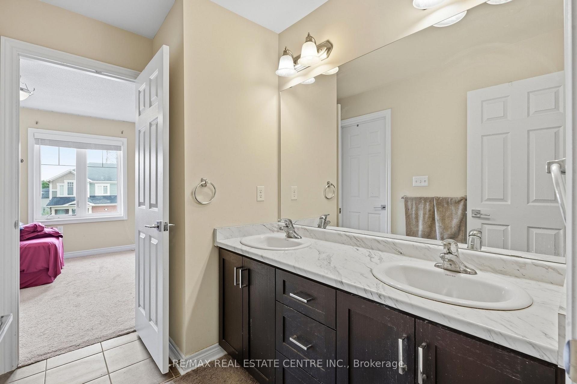 Photo 29 of 135 Watermill Street, Kitchener, Doon South — HOMEH