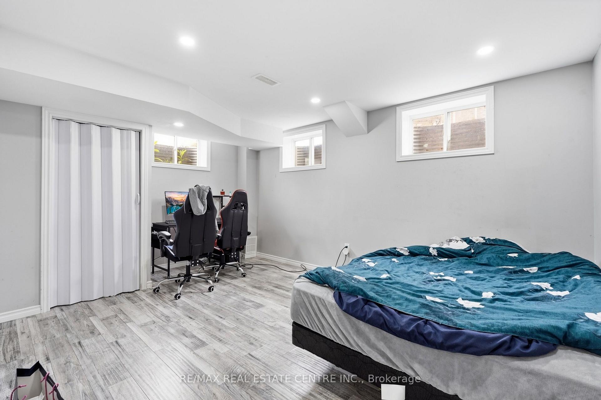 Photo 44 of 135 Watermill Street, Kitchener, Doon South — HOMEH