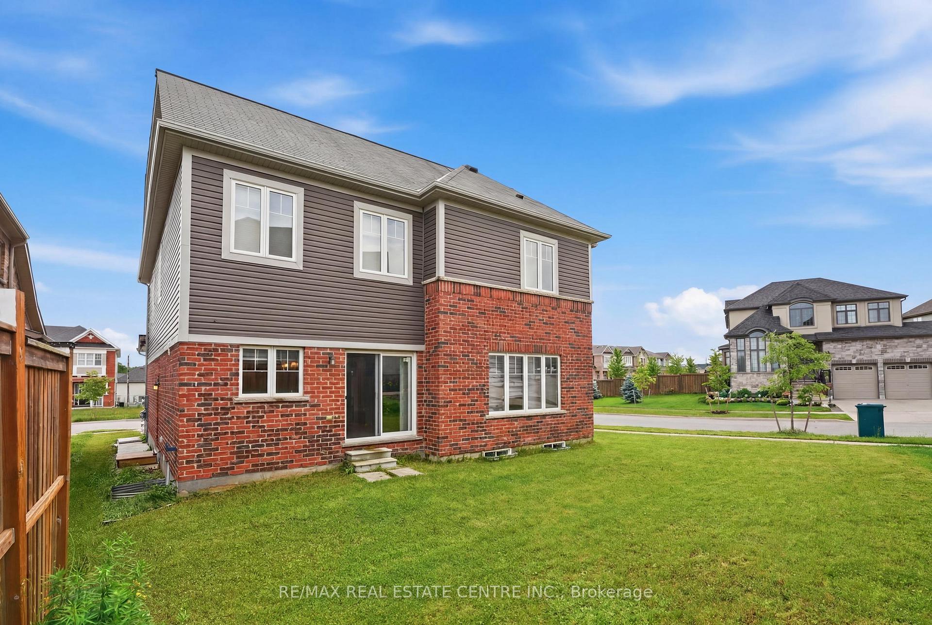 Photo 47 of 135 Watermill Street, Kitchener, Doon South — HOMEH