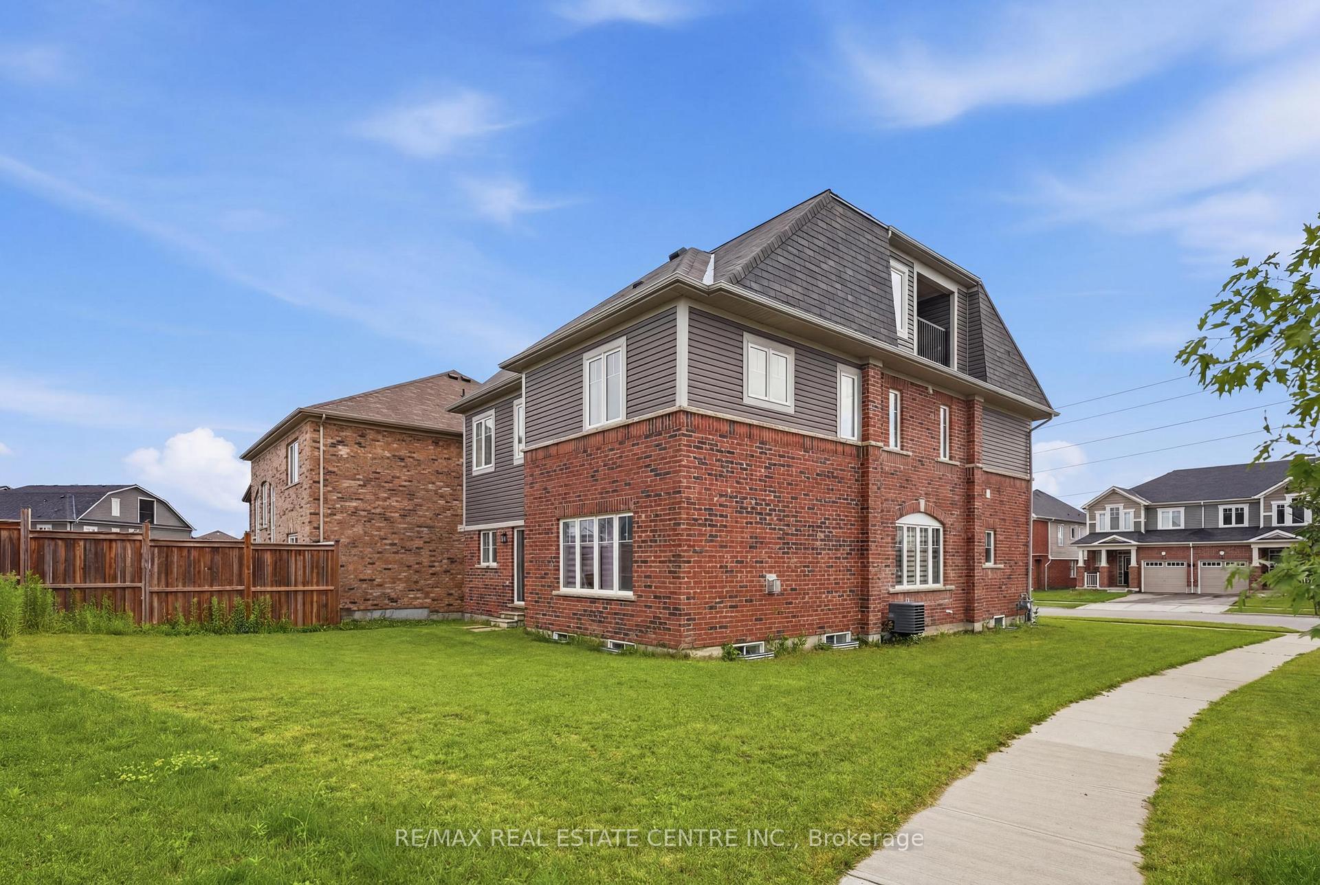Photo 48 of 135 Watermill Street, Kitchener, Doon South — HOMEH