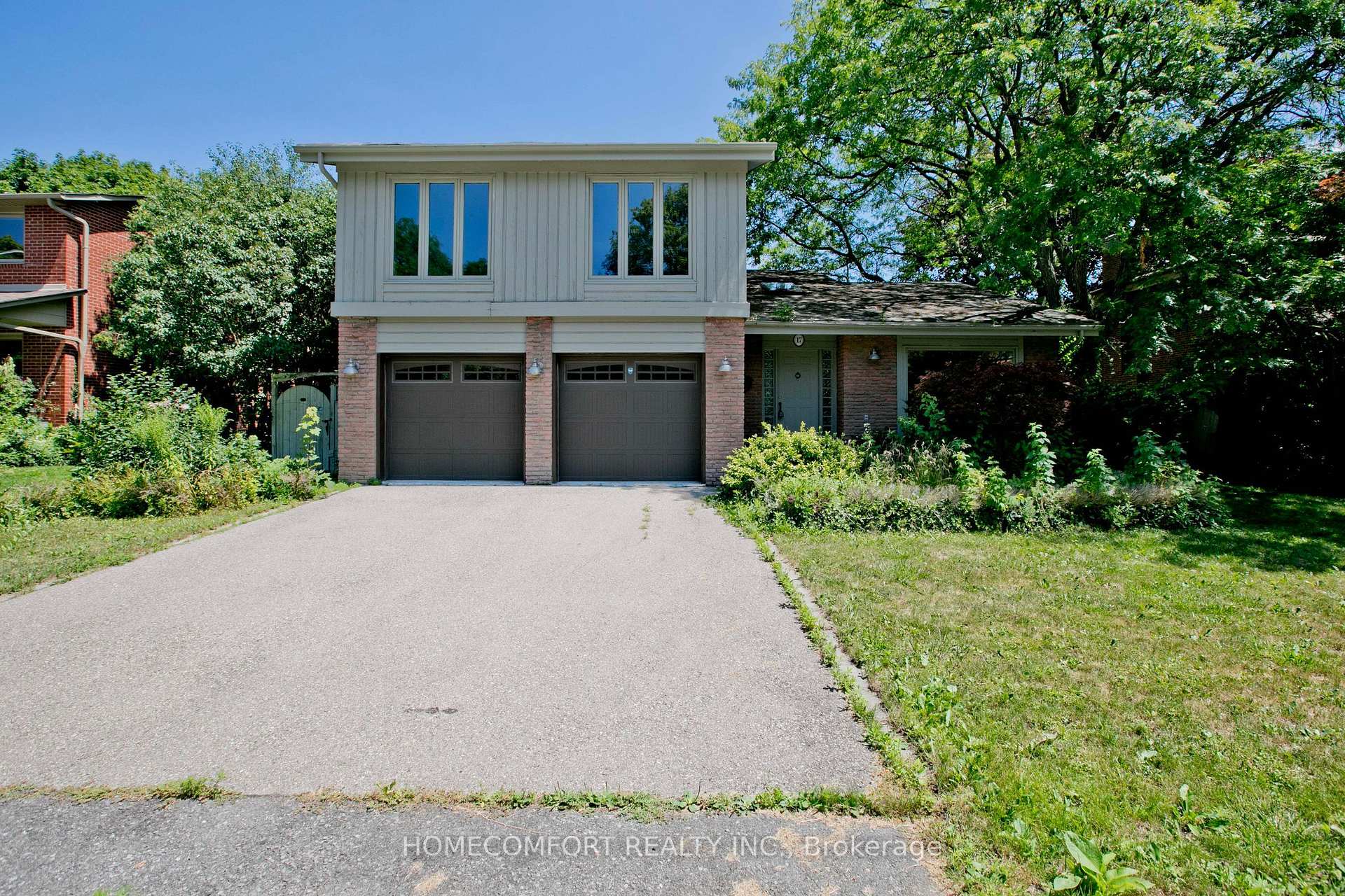 Photo 4 of 17 Bramble Drive, North York, Banbury-Don Mills — HOMEH