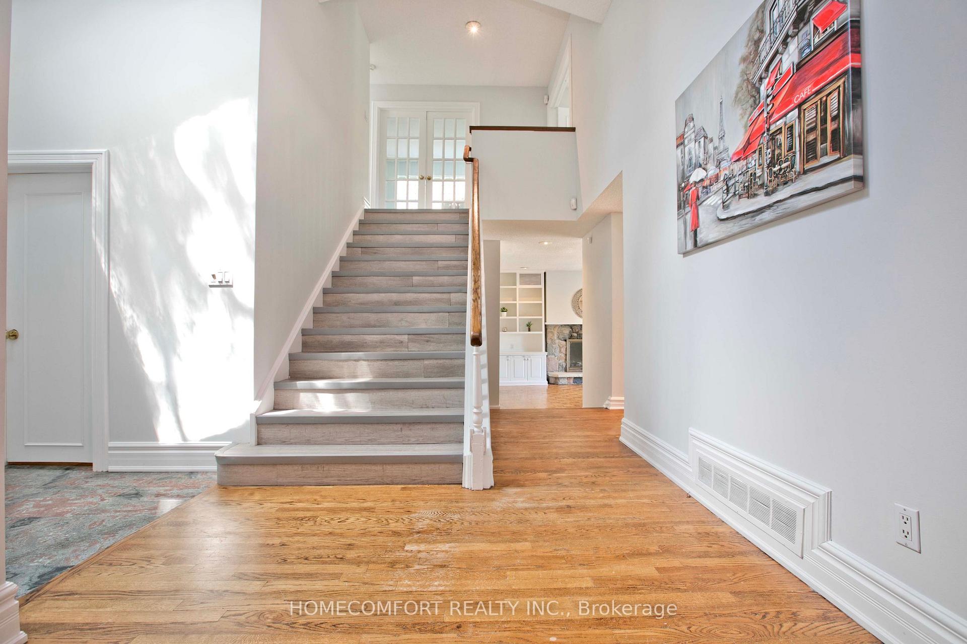 Photo 7 of 17 Bramble Drive, North York, Banbury-Don Mills — HOMEH